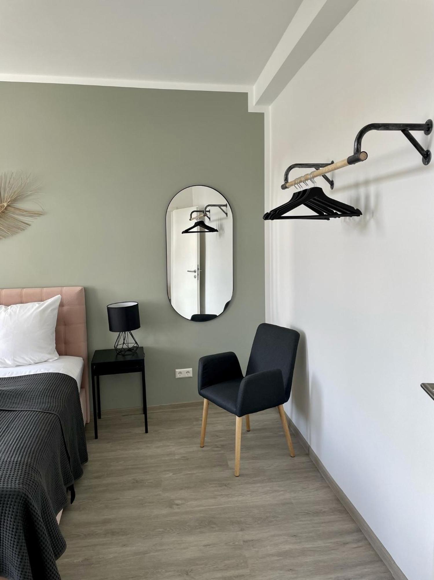 Discovair - Eisenach Karl14 - Vollausgestattete Apartments Mit Netflix In Der Fussgaengerzone Rum bild